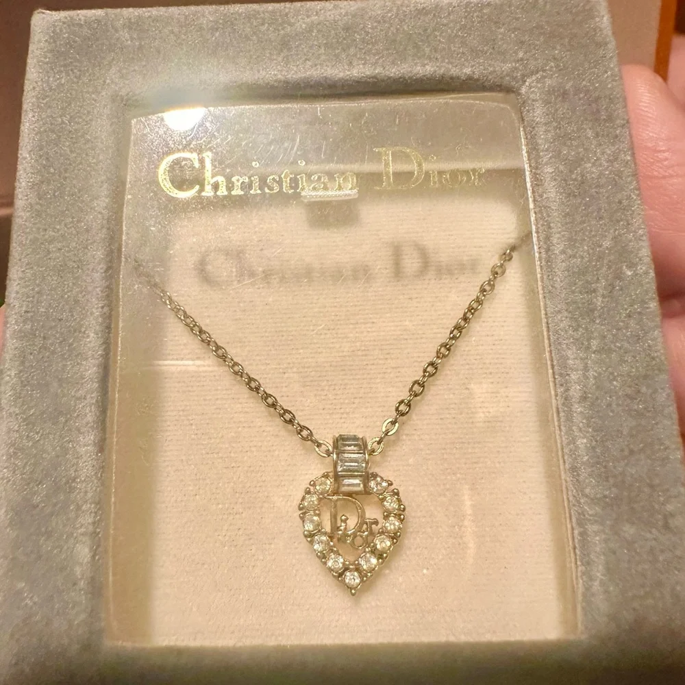 Rare❤️Vintage DIOR heart necklace gold tone Christian Dior pendant necklace - Picture 15 of 15